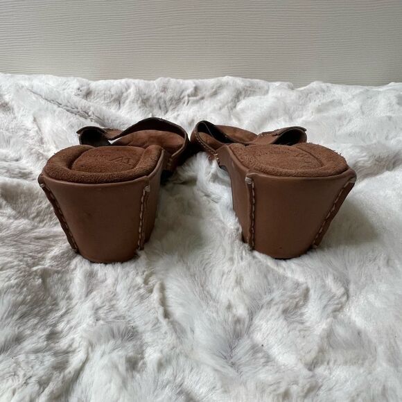 White Mt. Mountain Leather Sandal - Picture 7 of 9